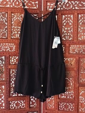 Macy's California Waves Black Romper SIZE M NWT